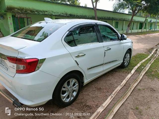 https://images10.gaadi.com/usedcar_image/4118567/original/processed_f0359e06-c3b9-4682-9694-b4c6d48838c8.jpg?imwidth=6401