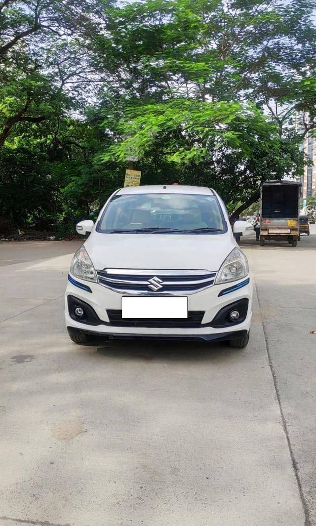 https://images10.gaadi.com/usedcar_image/4118596/original/processed_b0b19700c8b70faf4208f1b11442d4b0.jpg?imwidth=6400