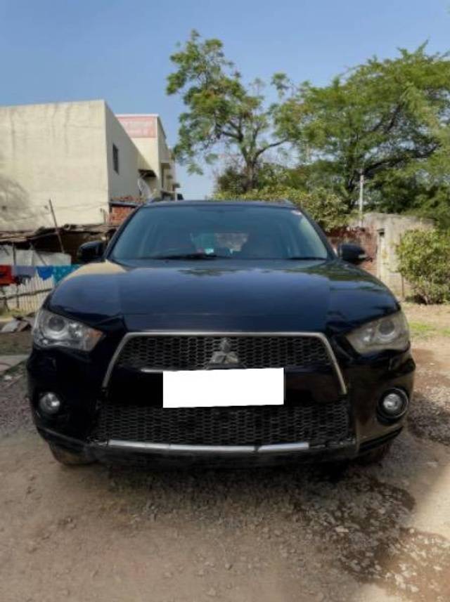 https://images10.gaadi.com/usedcar_image/4118626/original/processed_8b3b1423-e840-40db-ba65-e794e74b2f10.jpg?imwidth=6400