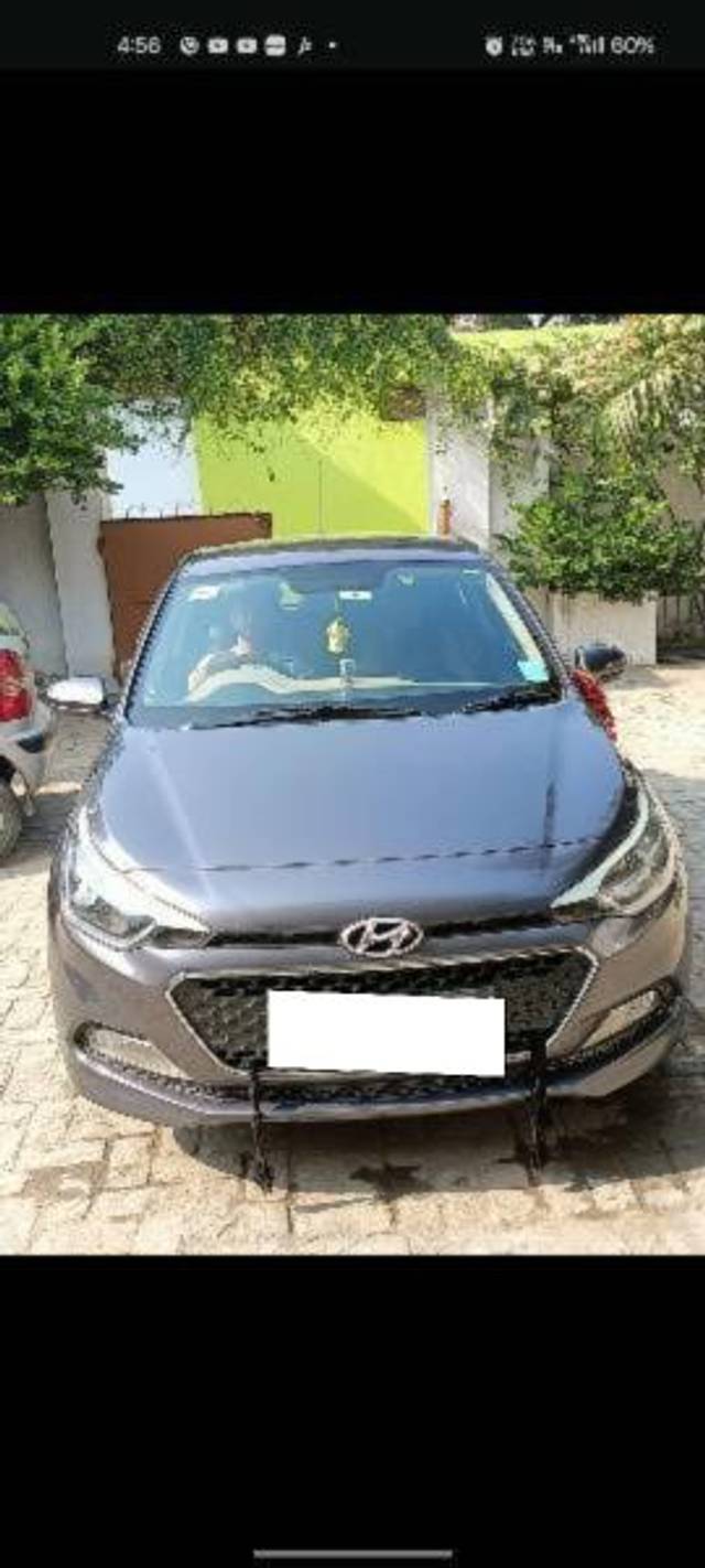 https://images10.gaadi.com/usedcar_image/4118632/original/processed_18d48e58-5fe6-4cf4-bf1d-ce0ed98ea3bc.jpg?imwidth=6401