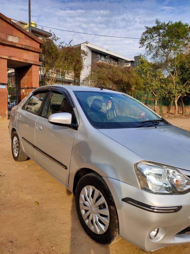 https://images10.gaadi.com/usedcar_image/4118669/original/de42c47334a15de1a54a7c530e67e68e.jpg?imwidth=6401