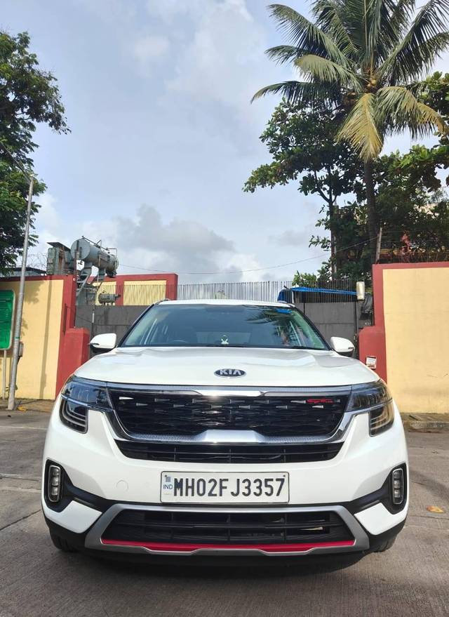 https://images10.gaadi.com/usedcar_image/4118737/original/processed_6c7e09b3ac6a51d49f45c3b878b12025.jpg?imwidth=6400