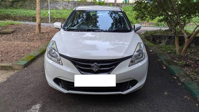 https://images10.gaadi.com/usedcar_image/4118859/original/processed_3cace9c5-924a-4b4a-aa07-a0a9fe054a1d.jpg?imwidth=6400