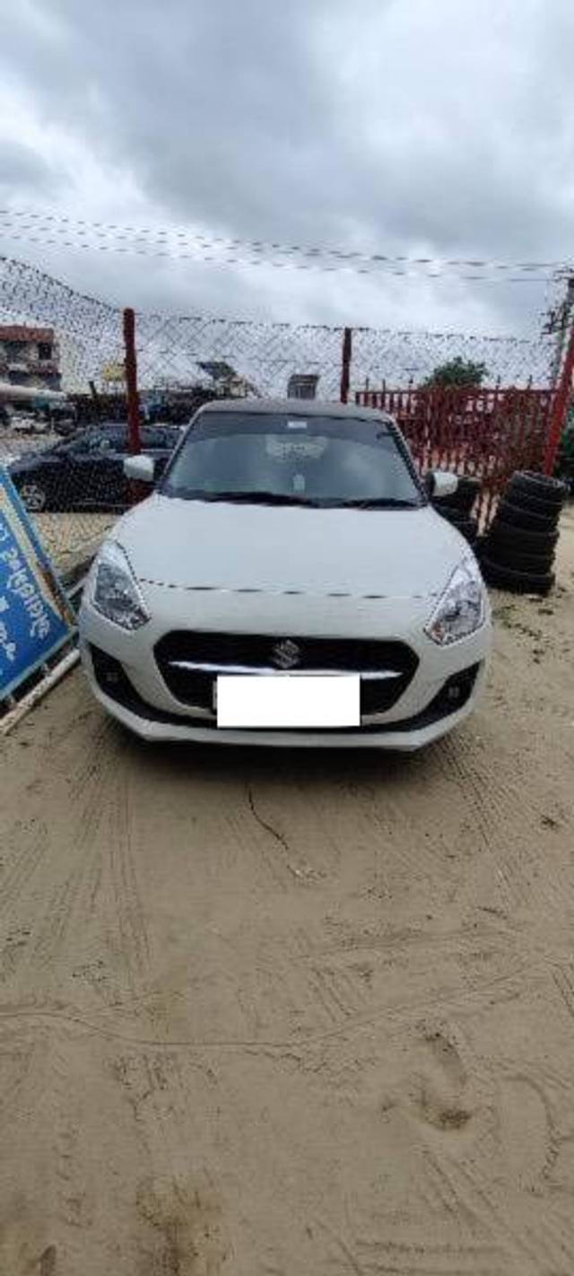 https://images10.gaadi.com/usedcar_image/4118923/original/processed_9c8c8b6c-0430-47a8-b30b-dabdf0ce6d42.jpg?imwidth=6401