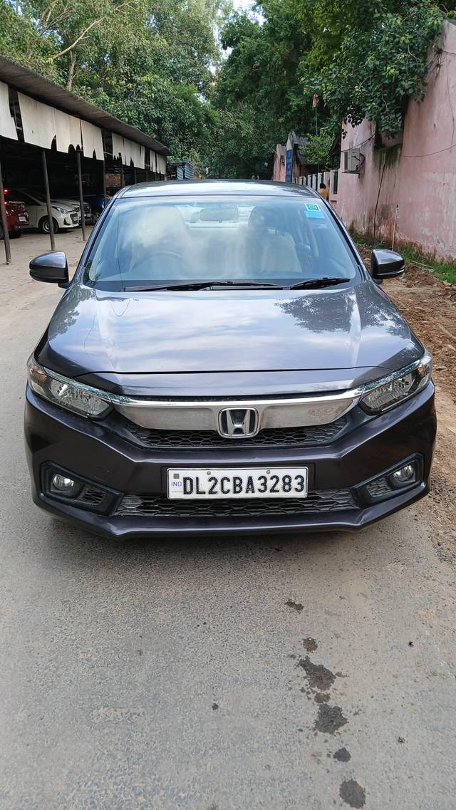 https://images10.gaadi.com/usedcar_image/4118944/original/processed_d0e169d449c958d11c6d603682469a98.jpg?imwidth=6400