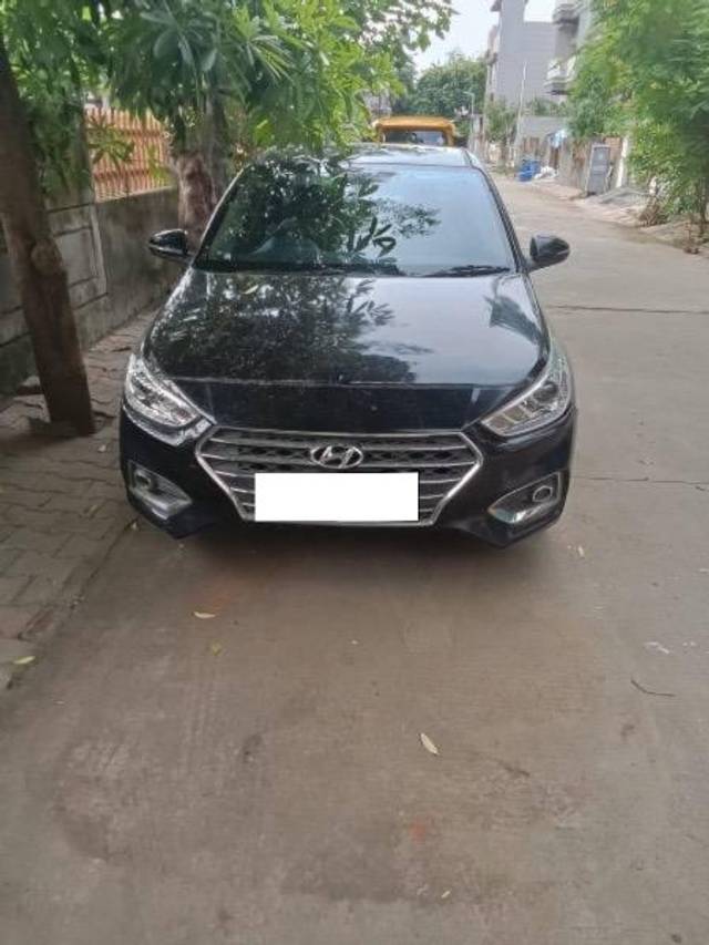 https://images10.gaadi.com/usedcar_image/4118981/original/processed_1da6ca82-3940-475d-a872-4ae1741d848e.jpg?imwidth=6400