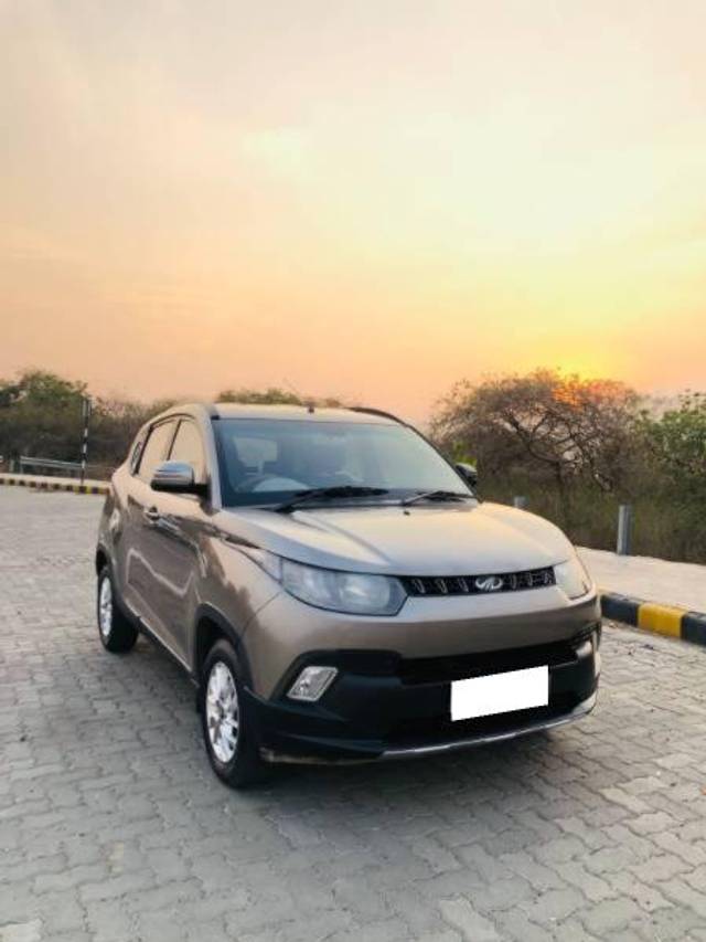 https://images10.gaadi.com/usedcar_image/4119203/original/processed_b4747f40-399d-461f-af06-d5a1c30eacbd.jpg?imwidth=6400