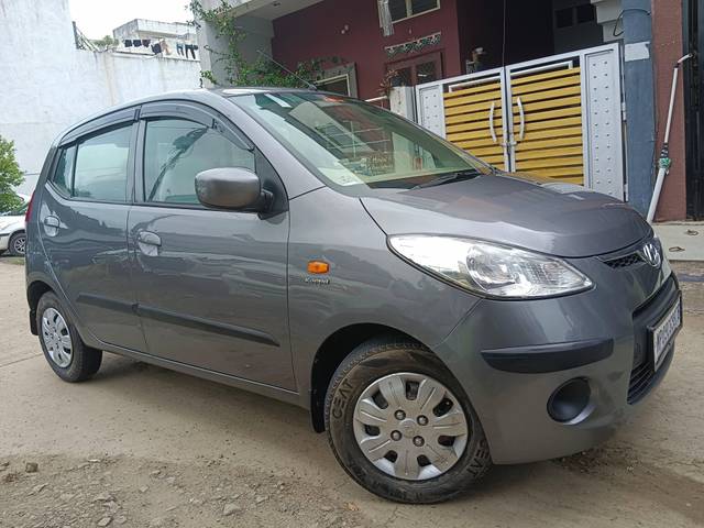 https://images10.gaadi.com/usedcar_image/4119637/original/processed_2b2cd8602a9b91e7402d26693d716459.jpg?imwidth=6400