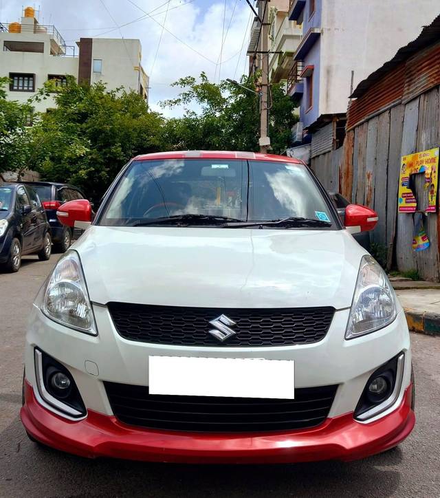 https://images10.gaadi.com/usedcar_image/4119657/original/processed_5390d1f61a856fe0c9a2de1c71adbfb1.jpg?imwidth=6400