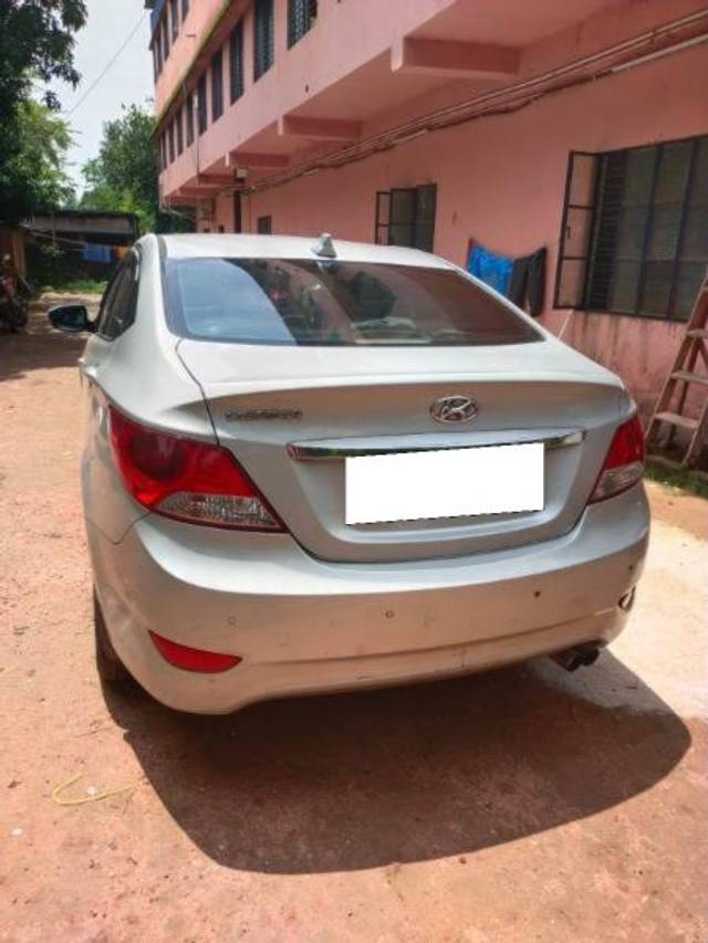 https://images10.gaadi.com/usedcar_image/4120052/original/processed_0cdeb061-1626-4880-95f3-fb6c1d4b4628.jpg?imwidth=6401