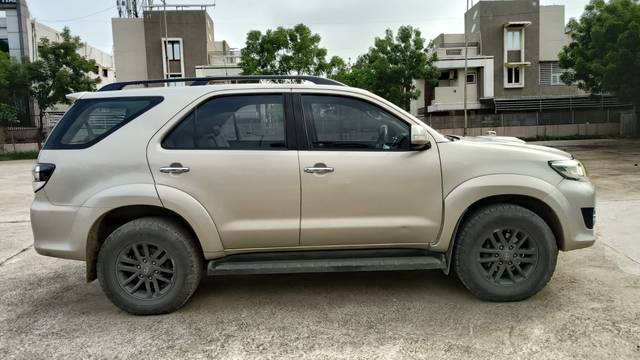 https://images10.gaadi.com/usedcar_image/4120146/original/69941c72786585cb26be81386aa952f4.jpg?imwidth=6401