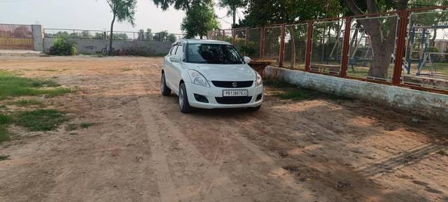 https://images10.gaadi.com/usedcar_image/4120236/original/processed_fed633a8-adc9-4d1f-8a3a-d53032af5311.jpg?imwidth=6400