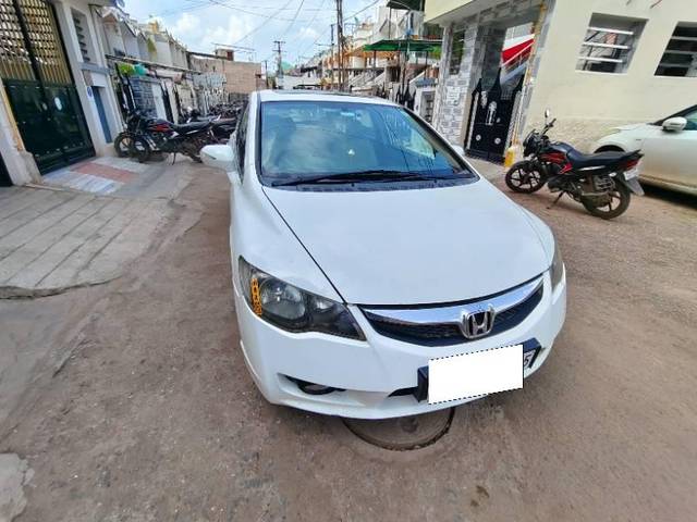 https://images10.gaadi.com/usedcar_image/4120304/original/processed_3fbe800f-9cc6-43eb-8517-7b35a345e049.jpg?imwidth=6400