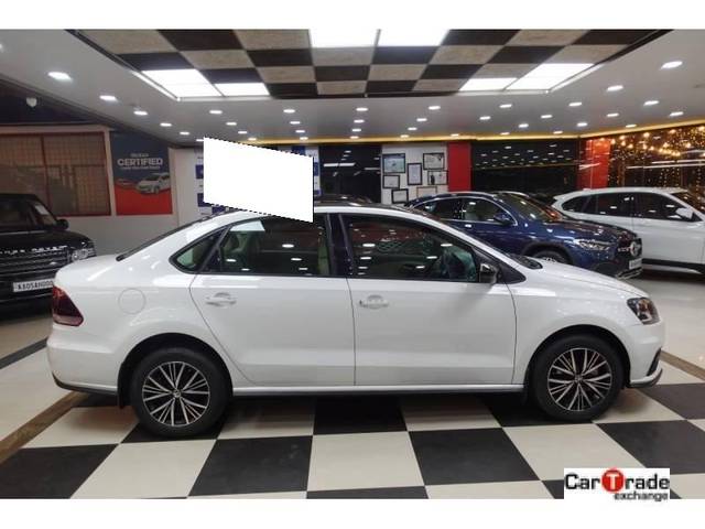 https://images10.gaadi.com/usedcar_image/4120351/original/processed_53c6e82d0557a034f2b15f4aff114478.jpg?imwidth=6401