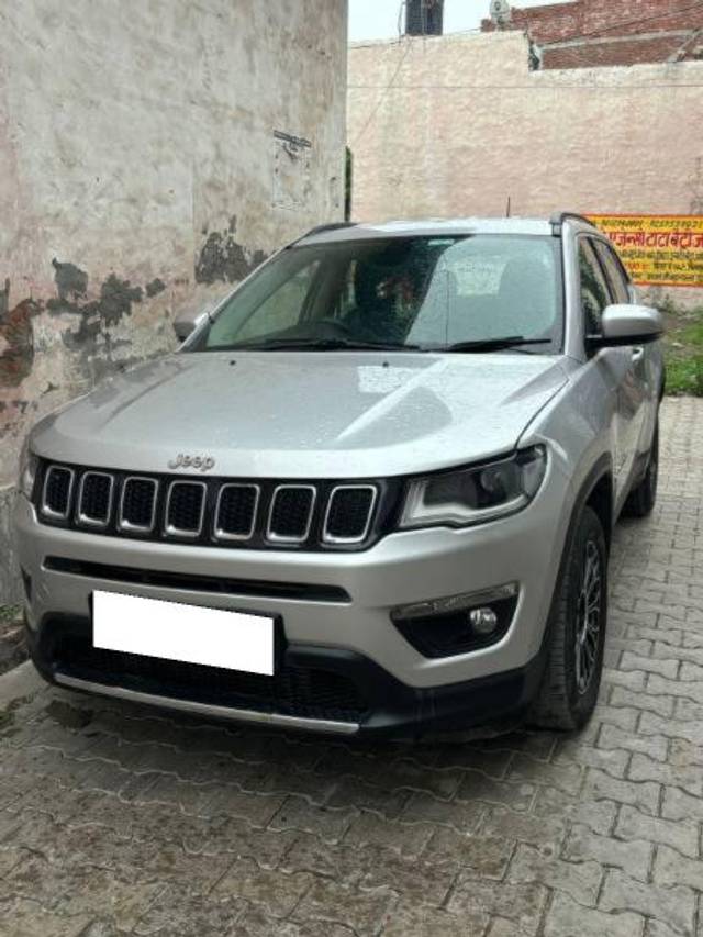 https://images10.gaadi.com/usedcar_image/4120387/original/processed_cbc9d577-b35d-4536-875d-f0945cc0cd8b.jpg?imwidth=6402