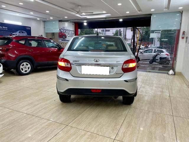 https://images10.gaadi.com/usedcar_image/4120401/original/processed_da1eecc200e575ede6fb201575097fae.jpg?imwidth=6401