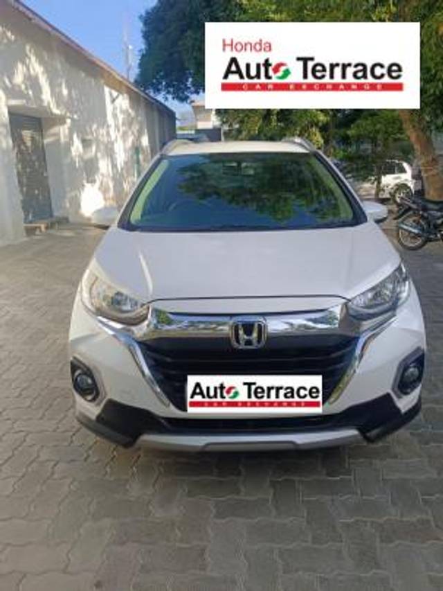 https://images10.gaadi.com/usedcar_image/4120413/original/dd2faefeacedcb57095d4f45dcf80e73.jpeg?imwidth=6400