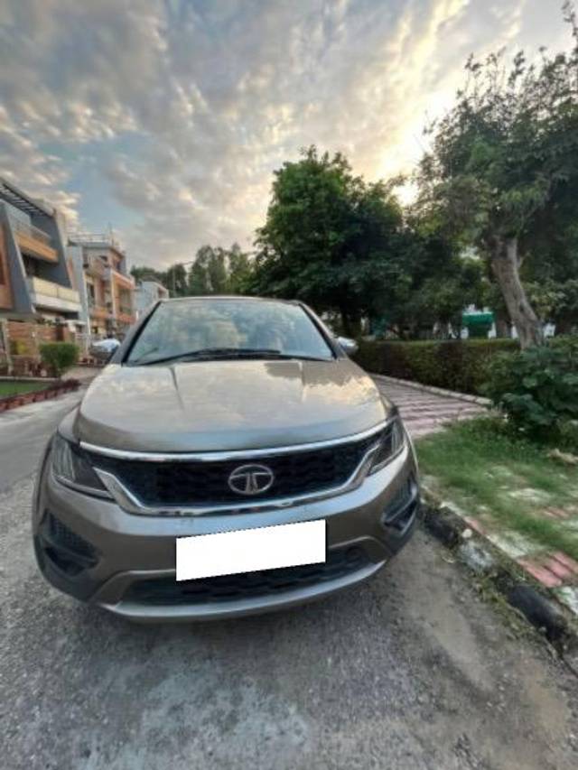 https://images10.gaadi.com/usedcar_image/4120714/original/processed_c98e4813-5926-49b9-bada-4ead181e1950.jpg?imwidth=6400