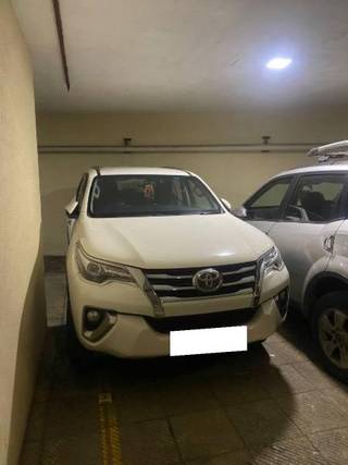 Toyota Fortuner 2016-2021 Toyota Fortuner 2.7 2WD MT BSIV