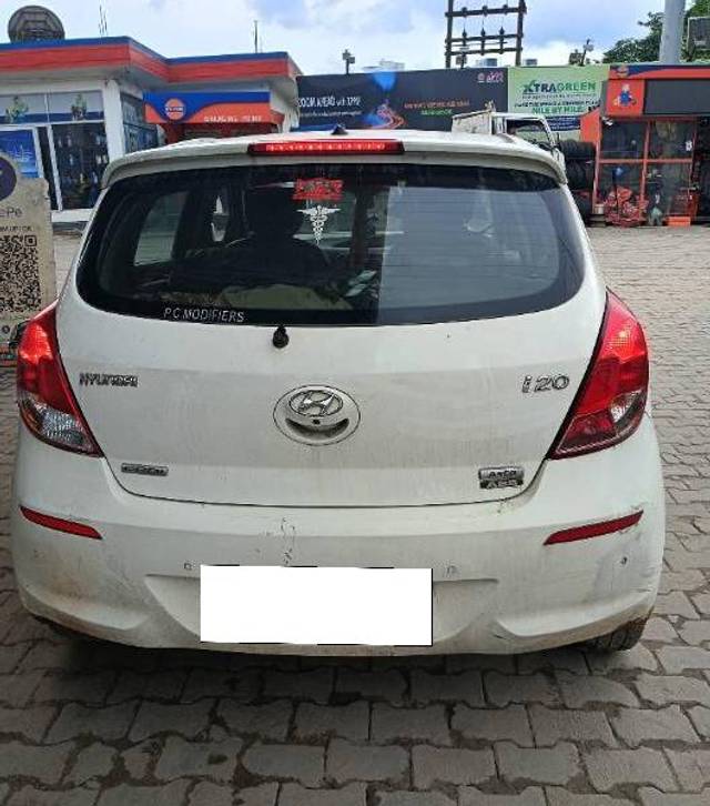 https://images10.gaadi.com/usedcar_image/4120740/original/processed_3e294c66-f73f-4b0e-a682-a86e4dc14a63.jpg?imwidth=6401