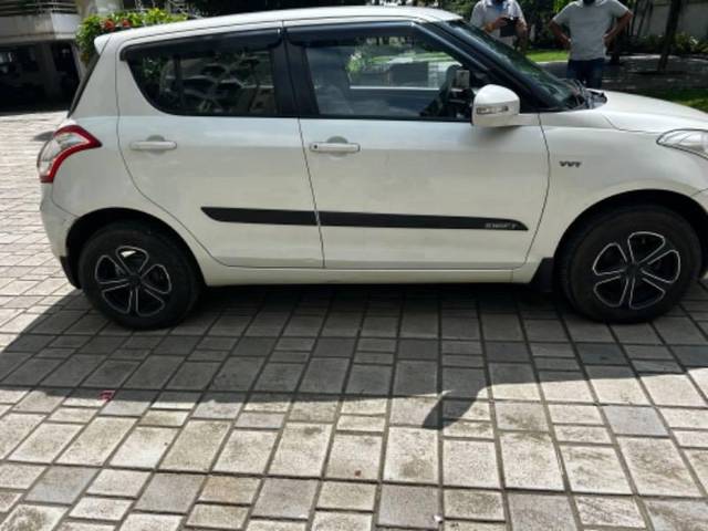 https://images10.gaadi.com/usedcar_image/4120749/original/processed_04f98d57-4013-4434-8fc1-130d506d15dd.jpg?imwidth=6401