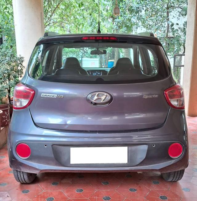 https://images10.gaadi.com/usedcar_image/4120856/original/processed_2fda4237e07c710cb41b92e65f351107.jpg?imwidth=6402