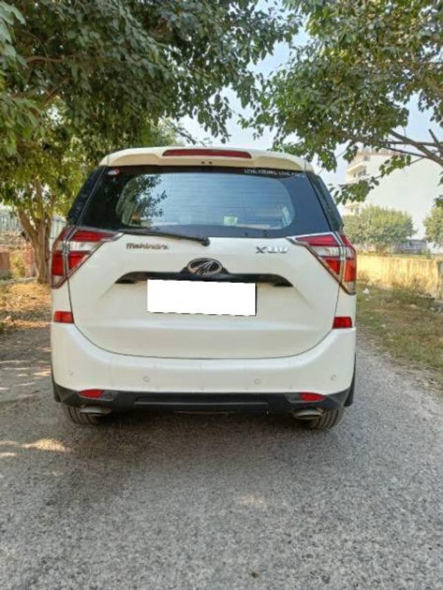 https://images10.gaadi.com/usedcar_image/4120969/original/processed_0b096b6b-ba31-443a-a323-75ee66b45ac5.jpg?imwidth=6401