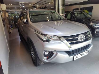 Toyota Fortuner 2.8 4WD AT BSIV