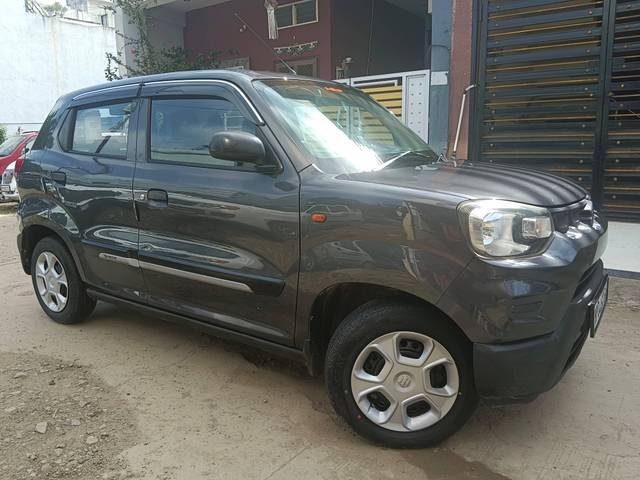 https://images10.gaadi.com/usedcar_image/4121025/original/processed_a8923683eec187b072f49f7c013d08ad.jpg?imwidth=6400