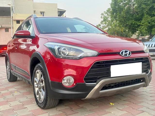 https://images10.gaadi.com/usedcar_image/4121108/original/processed_77fdcff783df9c21ab1b7b24195a18dc.jpg?imwidth=6400