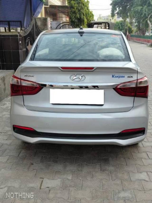 https://images10.gaadi.com/usedcar_image/4121158/original/processed_115e57cf-46ae-471a-b706-0233ad5b8c05.jpg?imwidth=6401