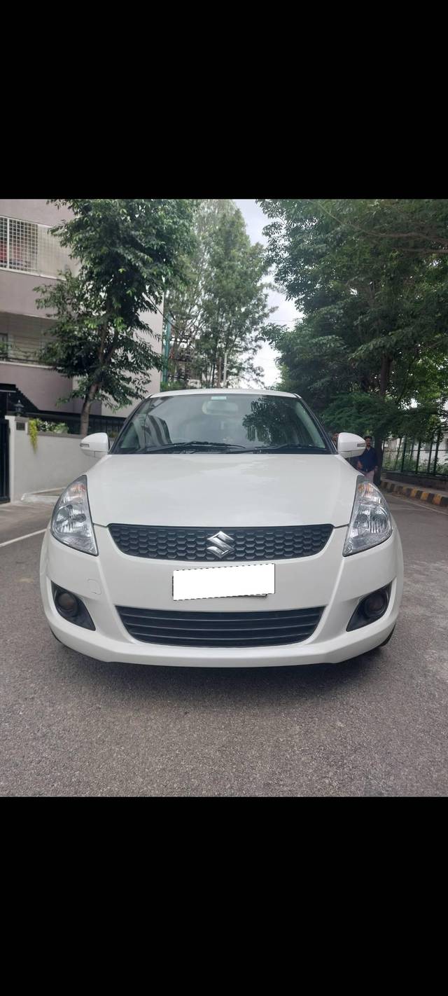 https://images10.gaadi.com/usedcar_image/4121243/original/processed_92de2bfcc2fee7a9c3d57a200edab7e9.jpg?imwidth=6400