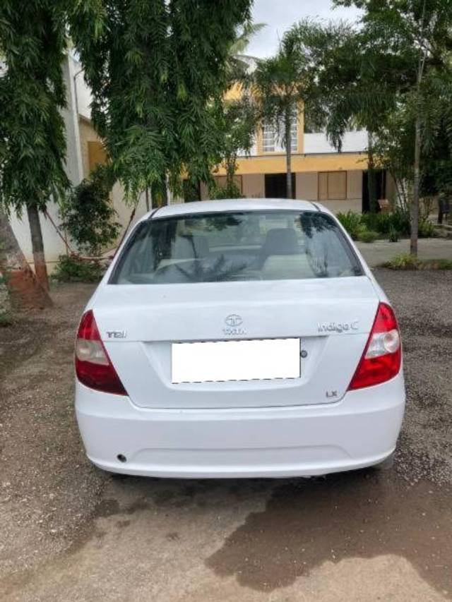 https://images10.gaadi.com/usedcar_image/4121277/original/processed_69781956-eba7-4dda-8ccc-93434185d9be.jpg?imwidth=6401