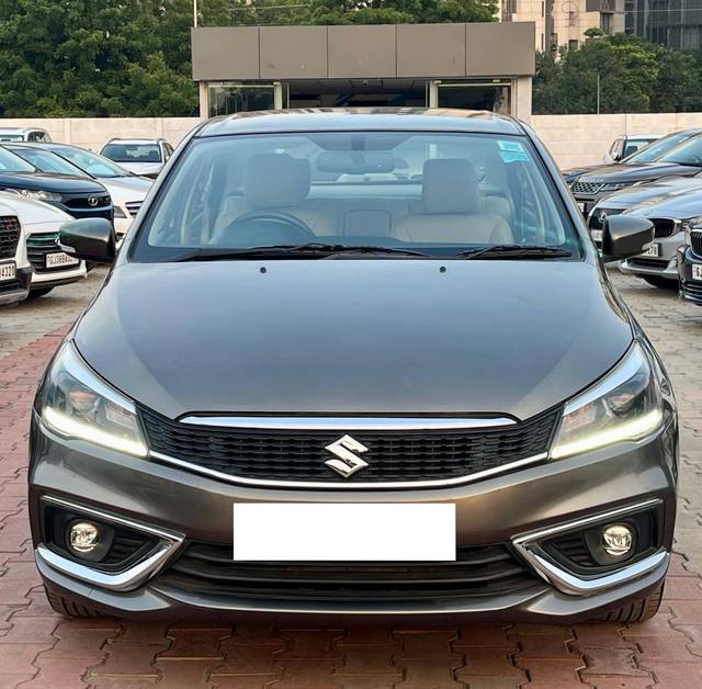 https://images10.gaadi.com/usedcar_image/4121397/original/processed_c3d24ca68d18f0ef9bfe6f53be4af214.jpg?imwidth=6401