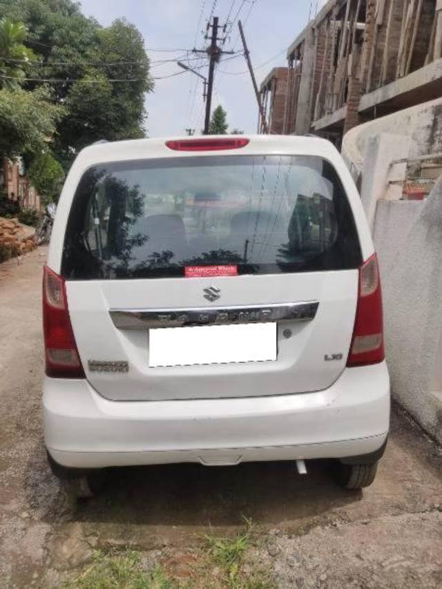 https://images10.gaadi.com/usedcar_image/4121403/original/processed_c3c6a33b-6fb3-4c71-9dfb-d4e59c689354.jpg?imwidth=6402