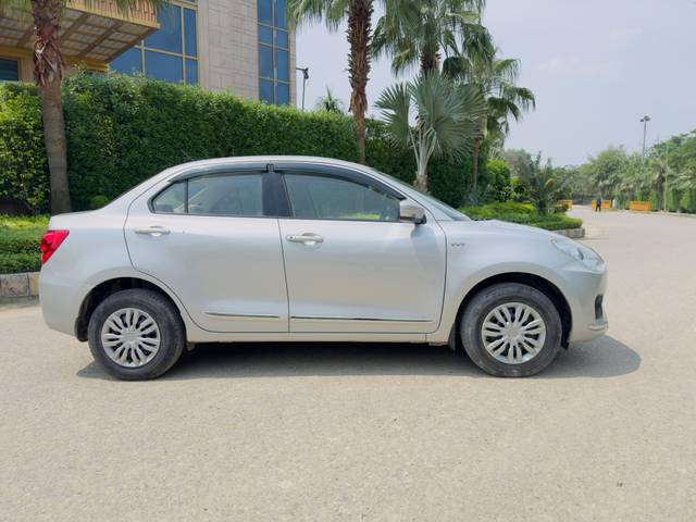 https://images10.gaadi.com/usedcar_image/4121499/original/a0fac2fd29d7e93bb949cd9a0d1c0c61.jpg?imwidth=6401