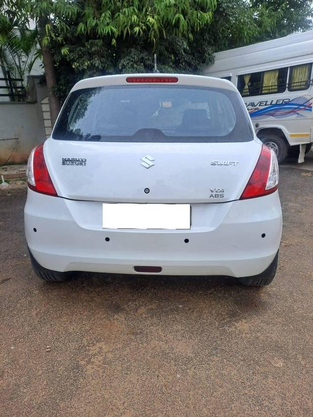 https://images10.gaadi.com/usedcar_image/4121542/original/processed_03366576682f69962268d1814193749e.jpg?imwidth=6402