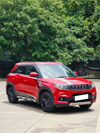 Maruti Vitara Brezza ZDi Plus Dual Tone