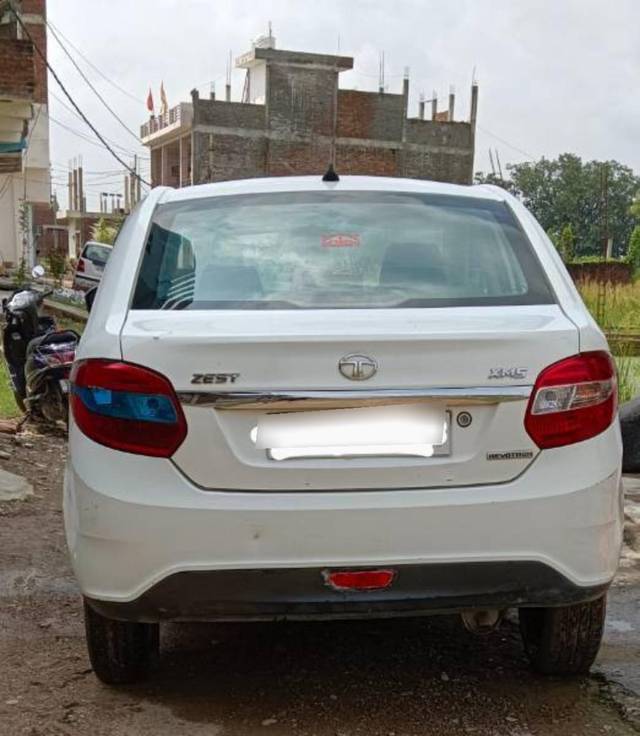 https://images10.gaadi.com/usedcar_image/4121587/original/processed_d4c75617-0570-4d9a-a118-eb6edb7a1229.jpg?imwidth=6401