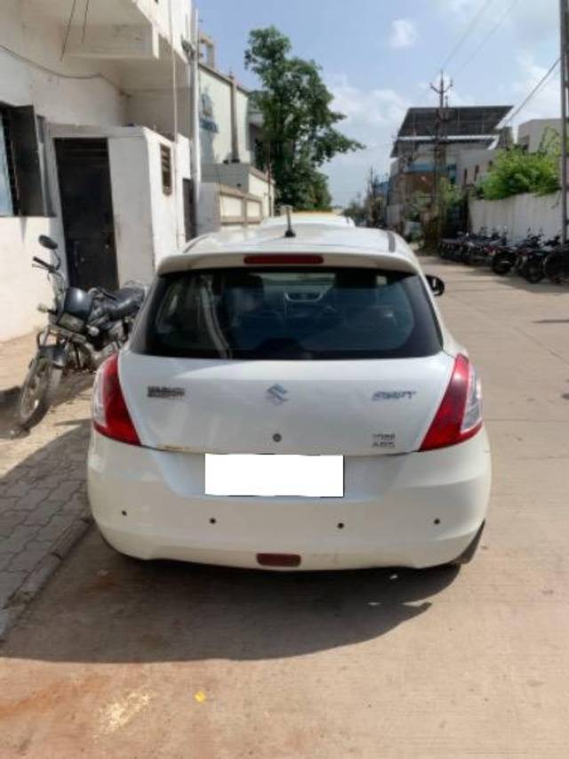 https://images10.gaadi.com/usedcar_image/4121861/original/processed_8313fe4b-09ff-4a43-9d0d-13f2d5120cfc.jpg?imwidth=6401