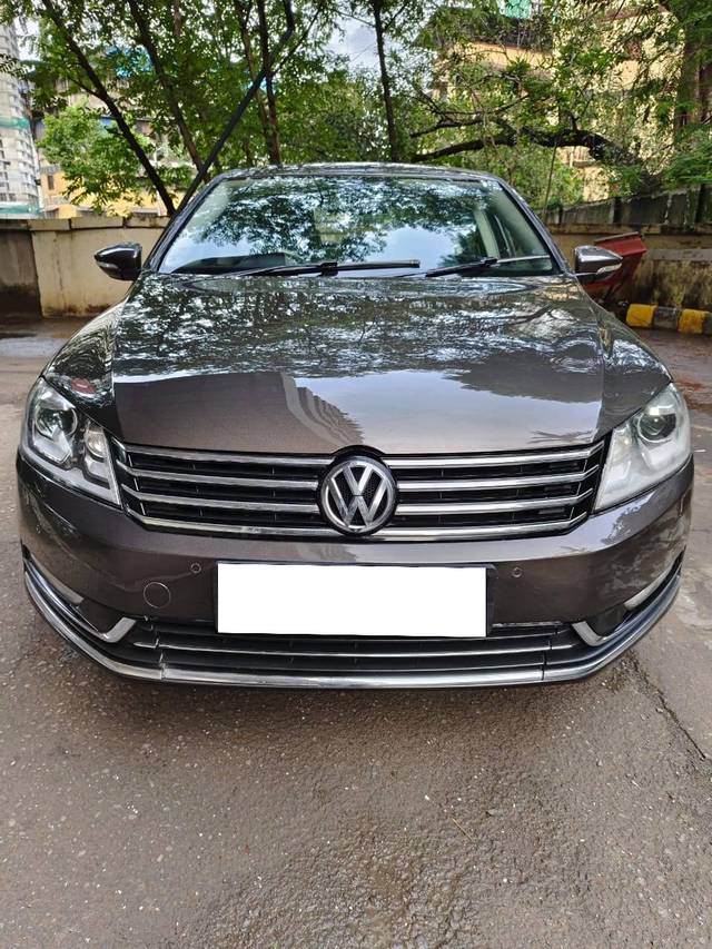 https://images10.gaadi.com/usedcar_image/4122278/original/processed_795aaccc4fb7971440a768ce0a0b69ef.jpeg?imwidth=6400