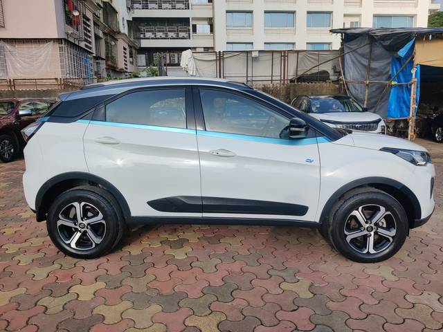 https://images10.gaadi.com/usedcar_image/4122342/original/e260fccd5cc03056b07e4d83849dcd88.jpeg?imwidth=6401