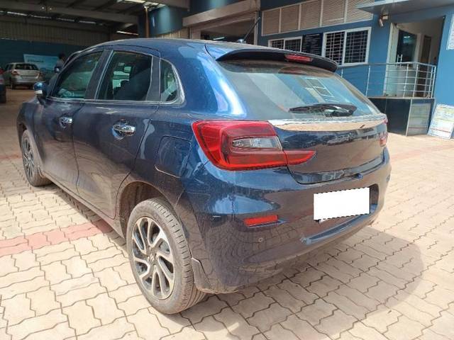 https://images10.gaadi.com/usedcar_image/4122584/original/processed_2ca142b6-72e1-45a4-bb76-f15f50be20b3.jpg?imwidth=6402