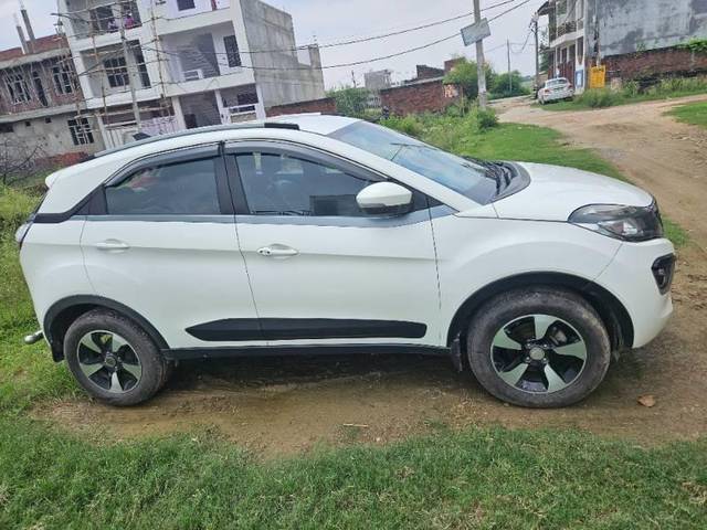 https://images10.gaadi.com/usedcar_image/4122665/original/processed_445080b9-9f81-4f41-8265-b1c43c3d6353.jpg?imwidth=6401