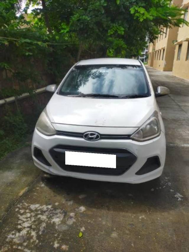 https://images10.gaadi.com/usedcar_image/4122761/original/processed_f8b7b885-c03e-4d32-9cd0-428f0b1978a2.jpg?imwidth=6400