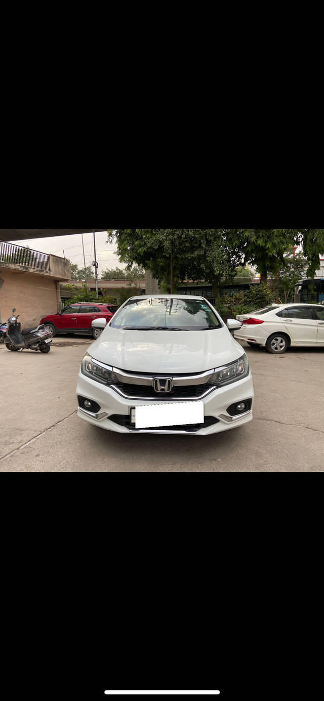 https://images10.gaadi.com/usedcar_image/4122819/original/processed_5f6f109d11b2653683a463d7d880f8b2.png?imwidth=6400