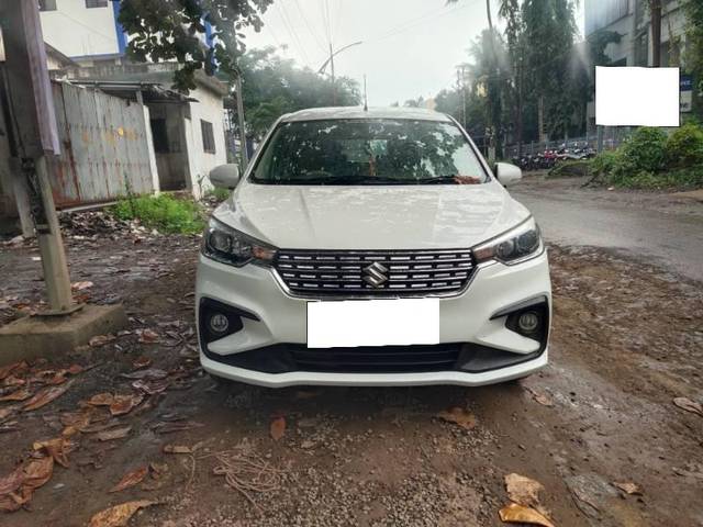 https://images10.gaadi.com/usedcar_image/4122927/original/processed_9a87f0f5-4d1b-4dc9-9908-364fb757db17.jpg?imwidth=6402