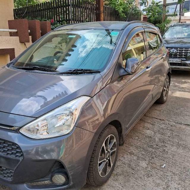 https://images10.gaadi.com/usedcar_image/4122940/original/processed_044680e8-0e22-458c-873c-5bc0b232a15e.jpg?imwidth=6400