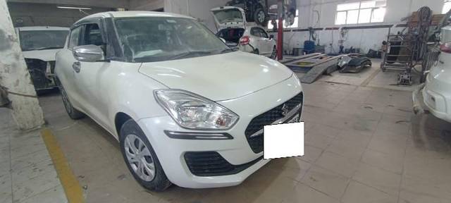 https://images10.gaadi.com/usedcar_image/4123220/original/processed_90fb754d-1ecb-4d86-a050-a5bdb83f63fe.jpg?imwidth=6400