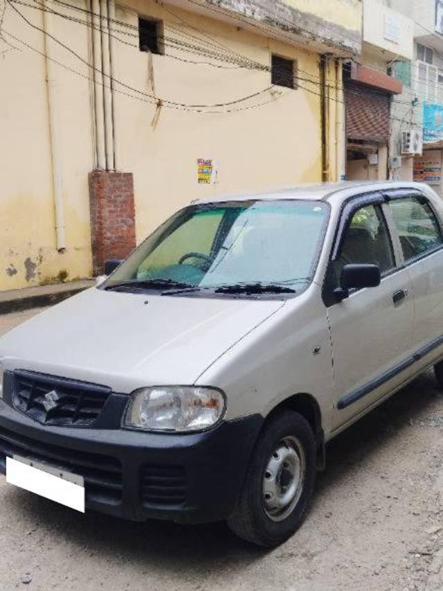 https://images10.gaadi.com/usedcar_image/4123235/original/processed_3aea25ef-beab-4c00-bb84-2db45689721d.jpg?imwidth=6400